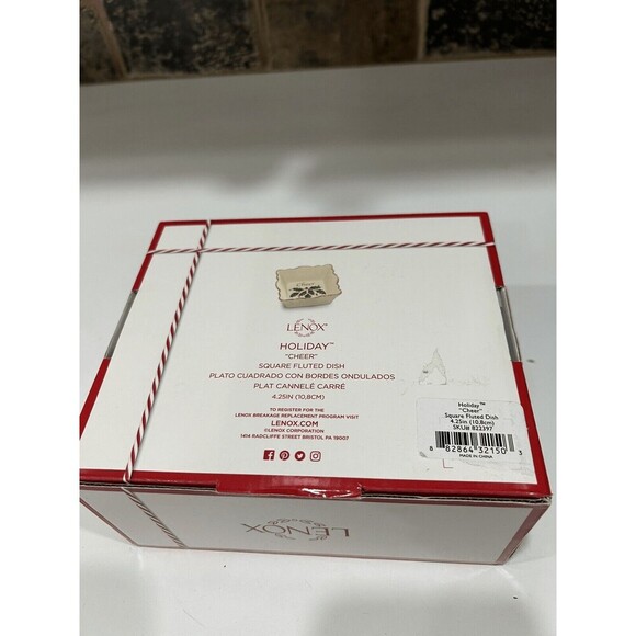 New In Box Lenox Holiday Square Fluted Dish "Cheer" w/ Original Box And Tags. - Picture 3 of 7